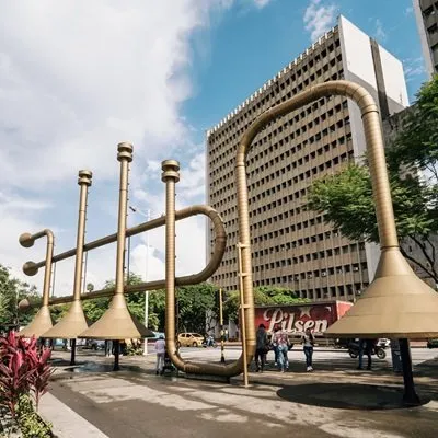 Plazoleta Jairo Varela Cali